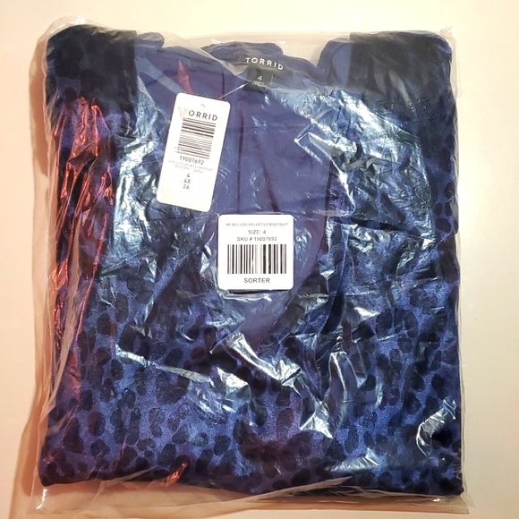 ❤️NWT VINTAGE TORRID BODYSUIT LEOPARD ANIMAL PRINT STRETCH VELVET PUFFY SLEEVES - Picture 6 of 16